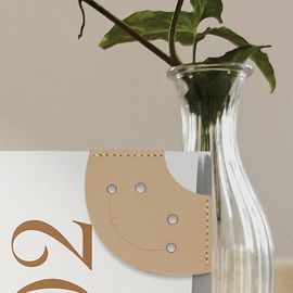 [Ilri-Ham] Smile Leather Bookmark-Leather Interior Reading Book Holder-Made in Korea